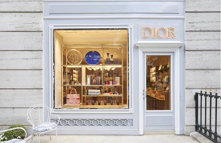 Chegando na para um café na Dior - Picture of Dior Des Lices