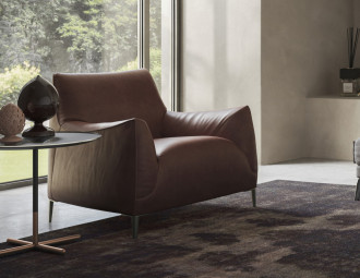 Natuzzi_Italia_Poltrona_Dolly,_design_Claudio_Bellini_creditoDivulgacao.jpeg